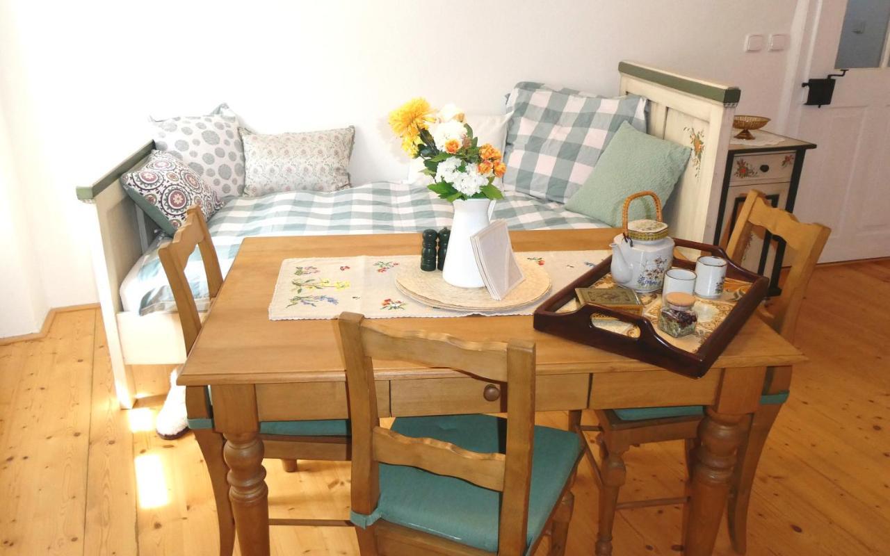 Apartman Horsovsky Tyn ภายนอก รูปภาพ